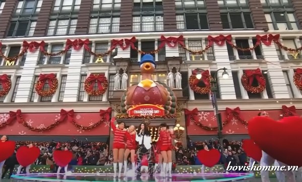 Cher Parade Video Performs New Christmas Single at 2023 Macy’s Thanksgiving Day Parade